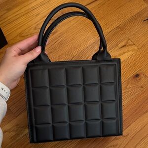 Elegant Black Quilted Handbag